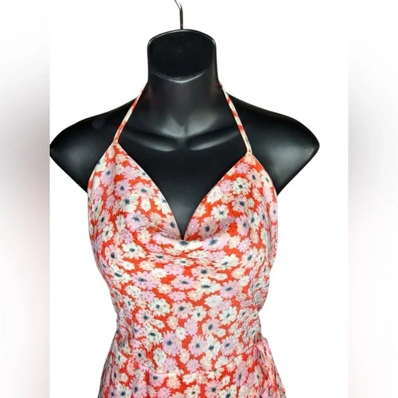 Altar'd State Women's Floral Mini Cowl Neck Dress
Size L NWOT - Picture 5 of 9